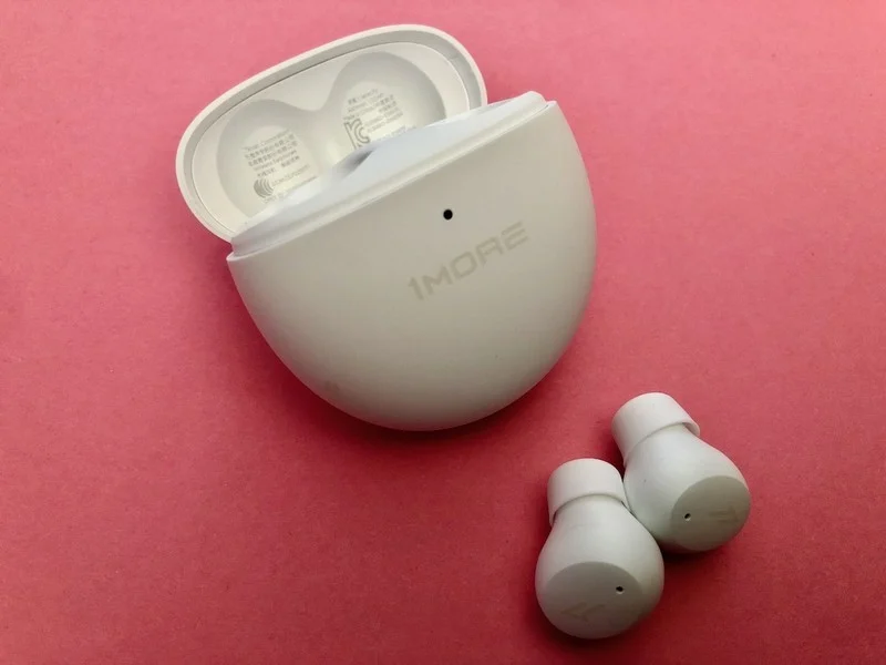 ore ComfoBuds Mini true Noise Cancelling Earbuds
