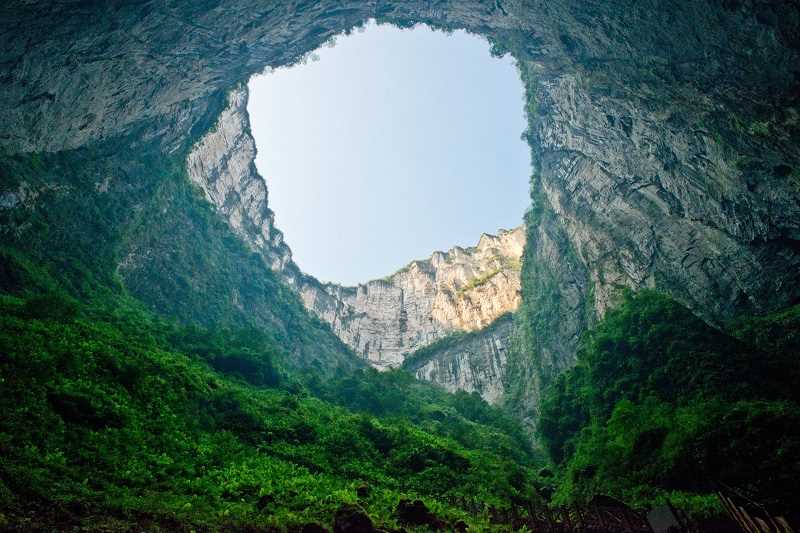 giant sinkhole China
