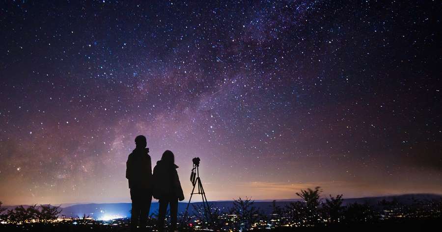 10 Best Lenses For Astrophotography In The Market